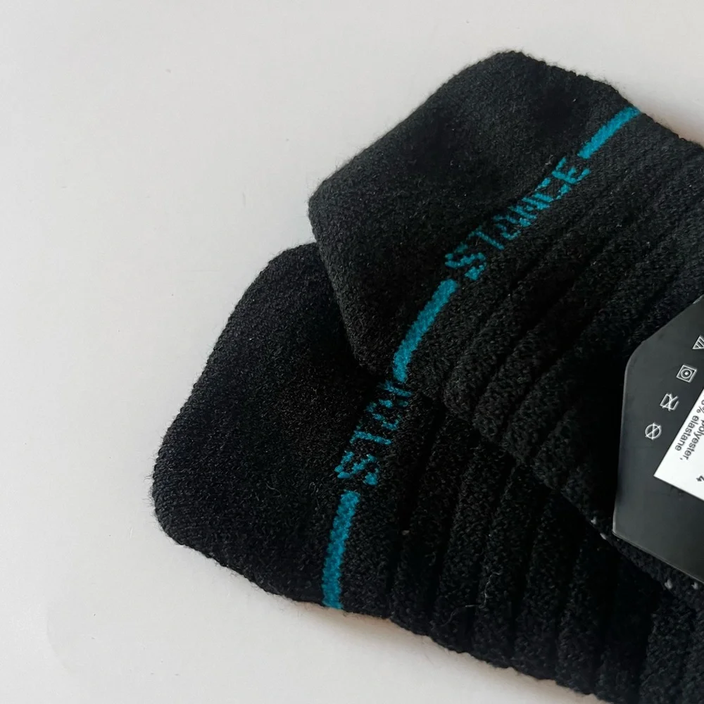 STANCE PERFORMANCE MID CUSHION FRESHTEK ATHLETIC SOCKS BLACK UNISEX MEDIUM NWT